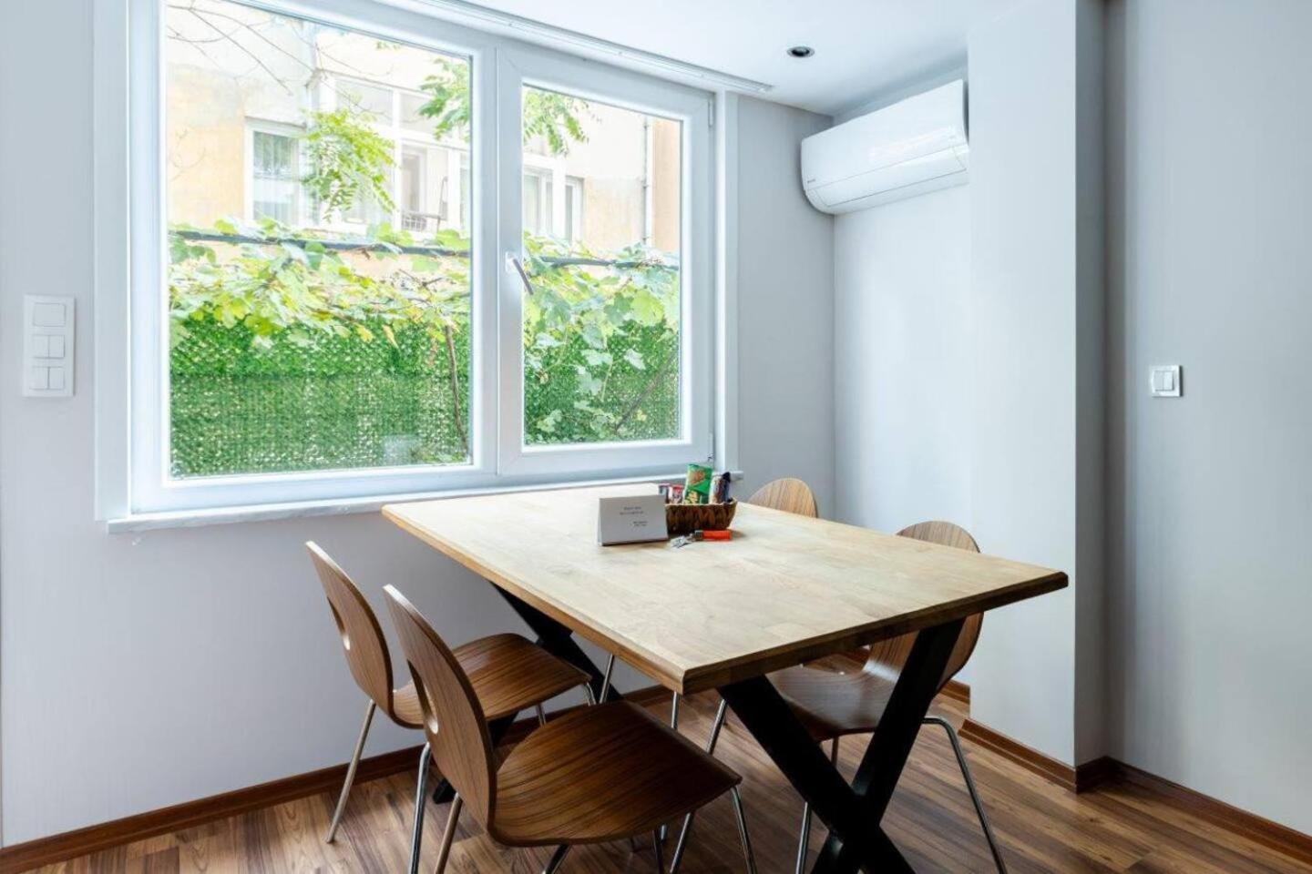 Daire Cute Private Garden 2bd2bath Quaint Home! #366 İstanbul
